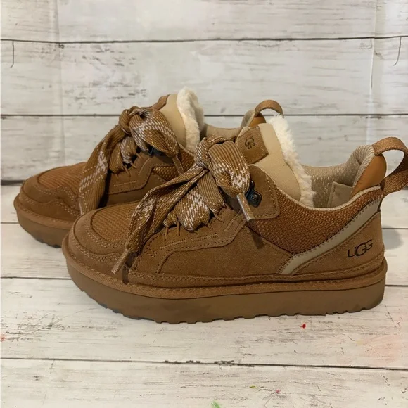 UGG Women’s Lomel Sneaker - Picture 4 of 7